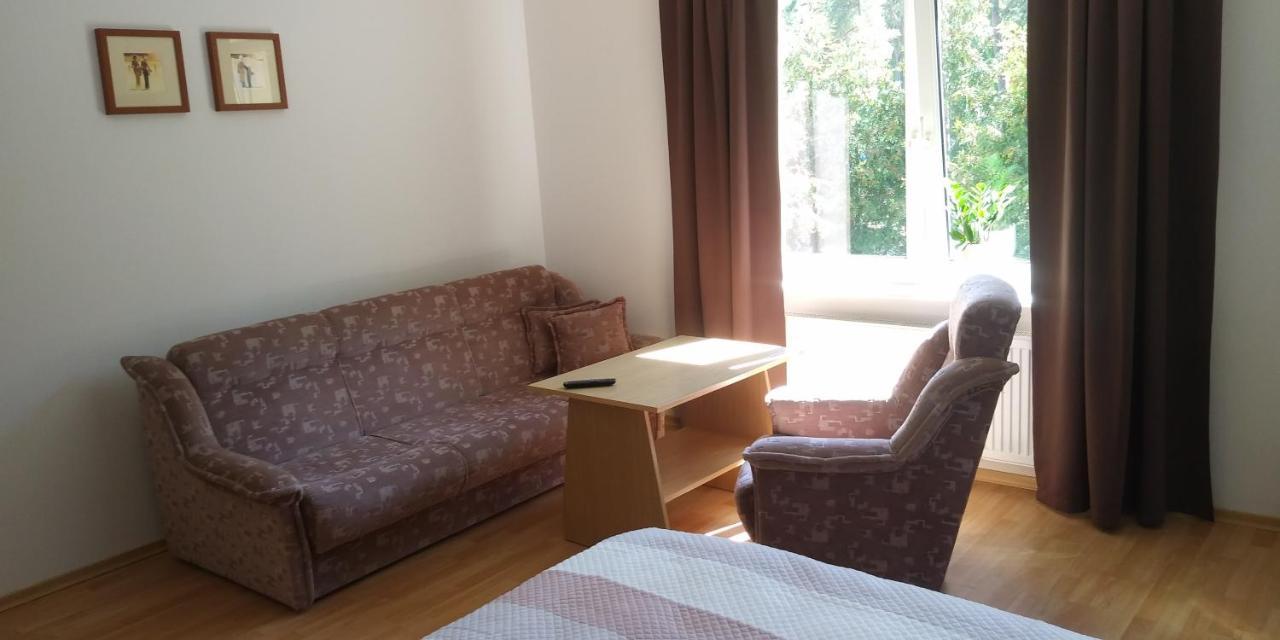Dom Goscinny Przy Lesie Pobierowo Exterior foto